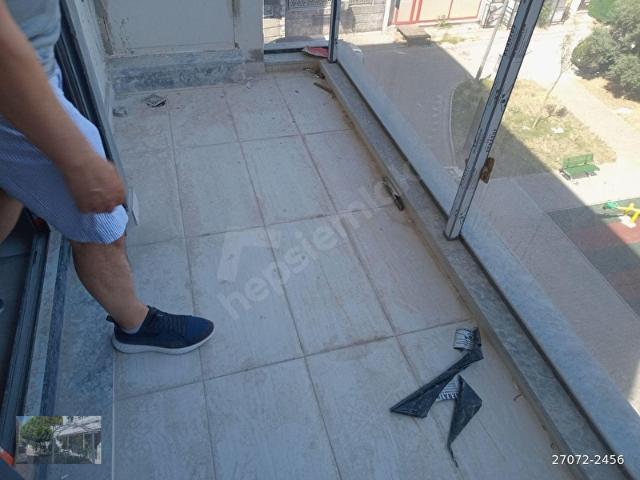 Karşiyaka, İzmir içerisinde satılık mülk