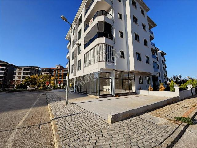 Denizli içerisinde kiralık Dükkan