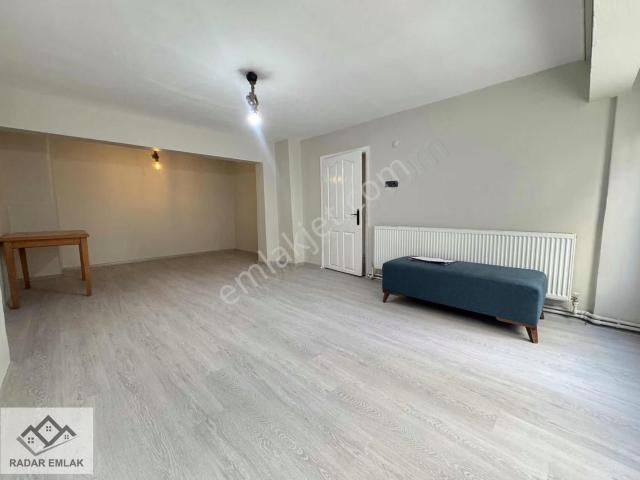 Karabağlar, İzmir içerisinde kiralık mülk