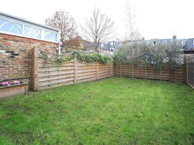 Apartment for rent in London Borough of Wandsworth, Greater London