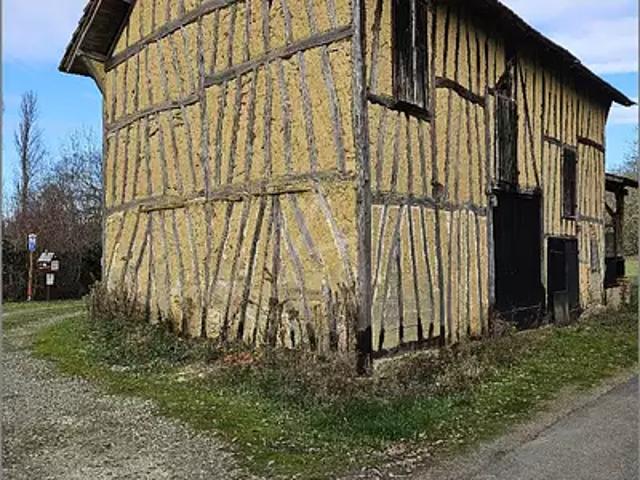 Maison vente à Condom, Dému