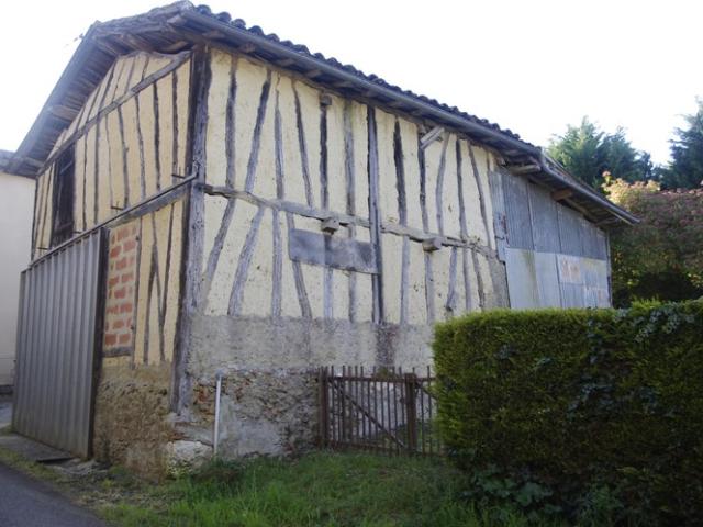 Maison vente à Condom, Dému