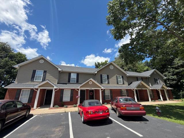 Apartment for rent in Cecilia, Kentucky