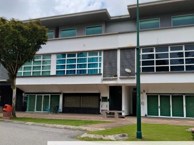 Shop for sale in Petaling, Alam Impian