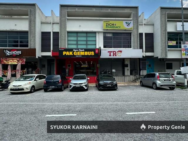 Shop for sale in Petaling, Alam Impian