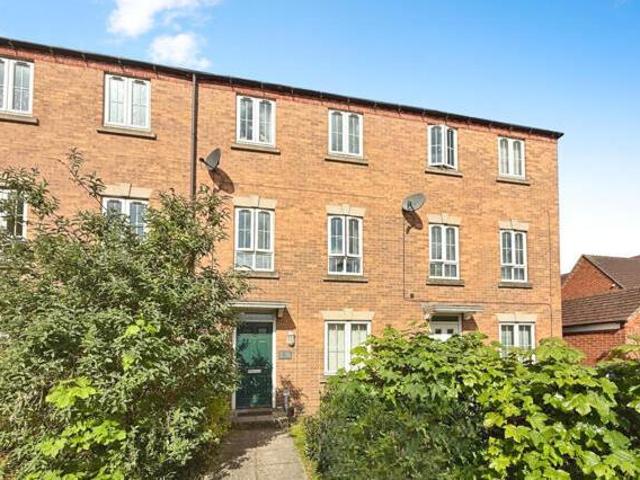 House for sale in Costhorpe, East Midlands