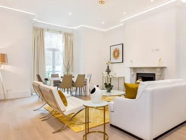 Apartment for rent in Chelsea, Greater London