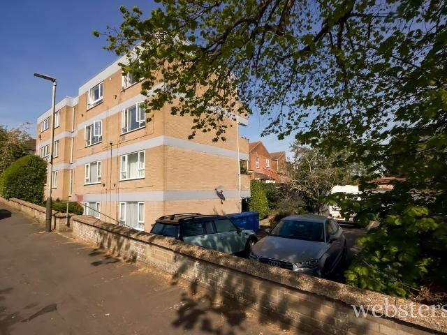 House for rent in Heigham Grove, East Bank