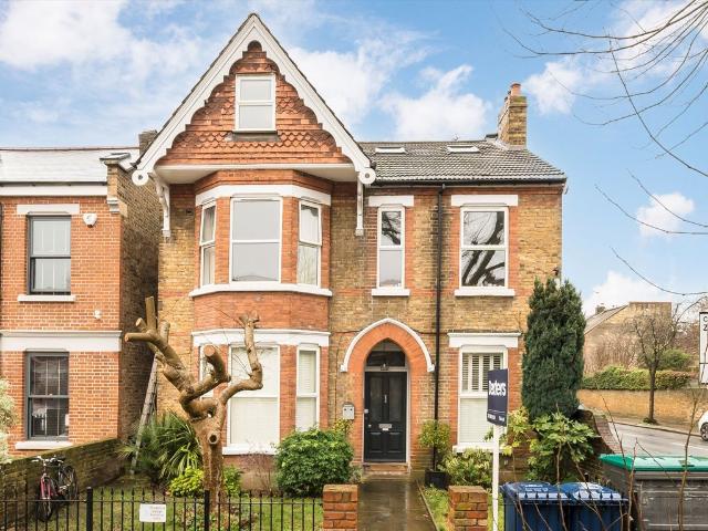Apartment for rent in London Borough of Ealing, Hanwell