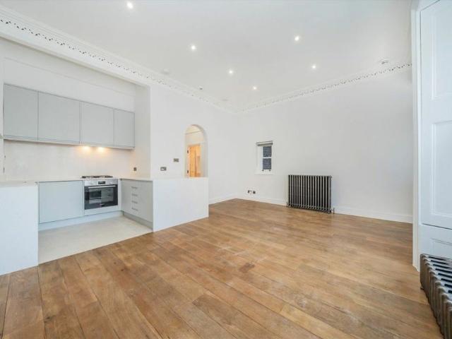 Apartment for rent in Cat Hill, Isle Of Man