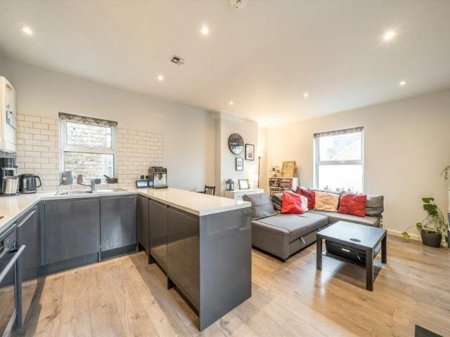 Apartment for rent in London Borough of Ealing, Greater London