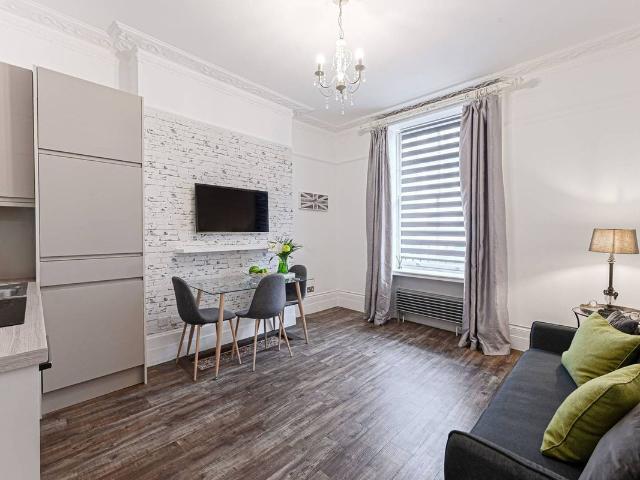 Apartment for rent in Pimlico, Greater London