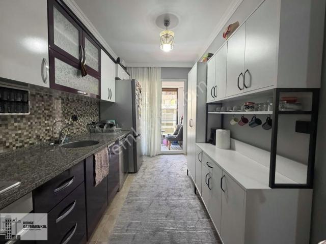 Buca, İzmir içerisinde satılık mülk