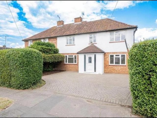 House for rent in Denham, Denham Green