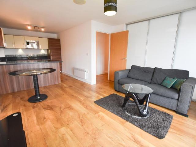 House for rent in Parkwest Apartments, Greater London