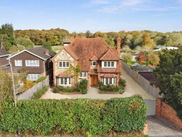 House for sale in Denham, Gerrards Cross and Chalfonts Community Board, Gerrards Cross