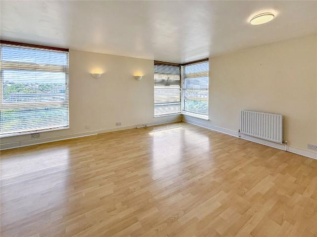 House for rent in Denham