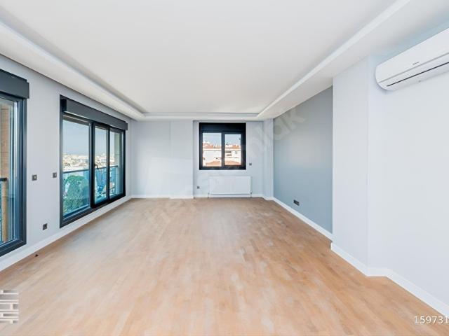 Kadiköy, İstanbul içerisinde satılık mülk