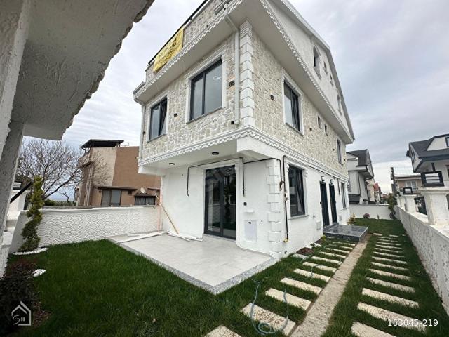 Alandere Mahallesi, Kocaali içerisinde satılık Villa