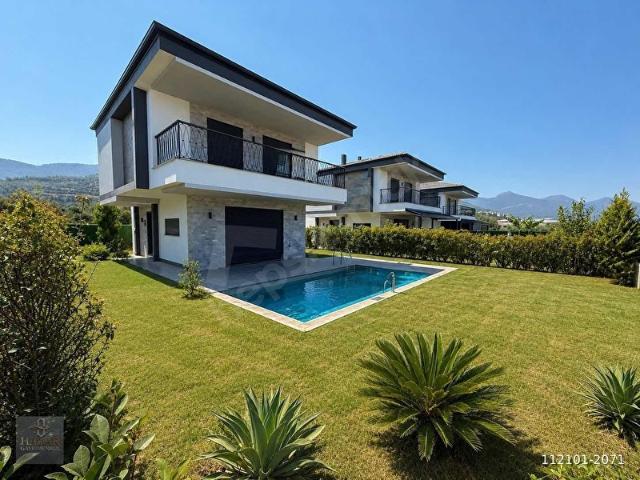 Kuşadasi, Aydin içerisinde satılık Villa