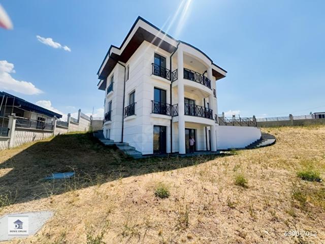 Gölbaşi, Ankara içerisinde satılık Villa