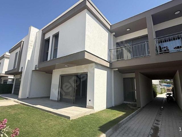 Kuşadasi, Aydin içerisinde satılık Villa
