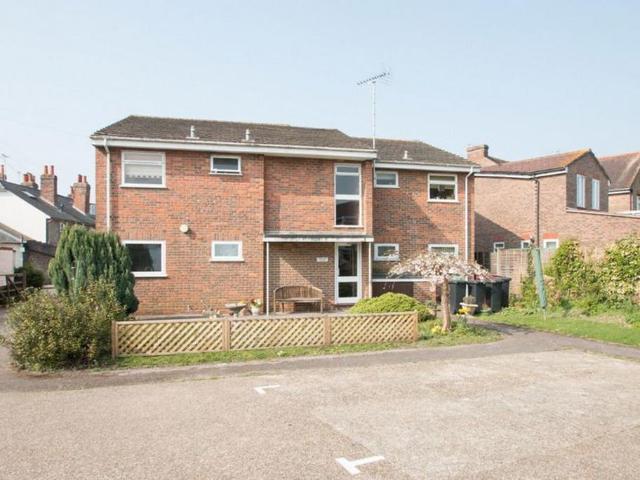 Apartment for rent in Chichester