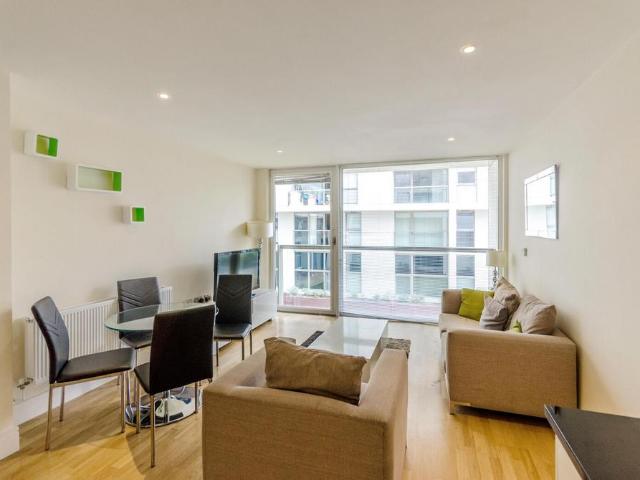 House for rent in Isle Of Dogs, Greater London