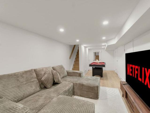 House for rent in University—Rosedale, Toronto