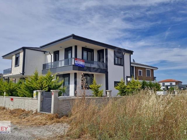 Ayvalik, Balikesir içerisinde satılık Villa