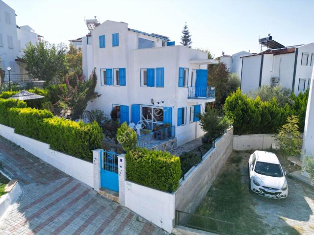 Kuşadasi, Aydin içerisinde satılık Villa