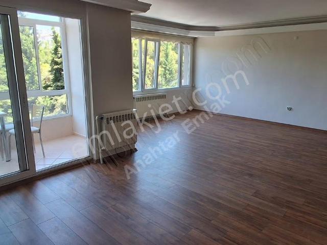Karabağlar, İzmir içerisinde kiralık mülk