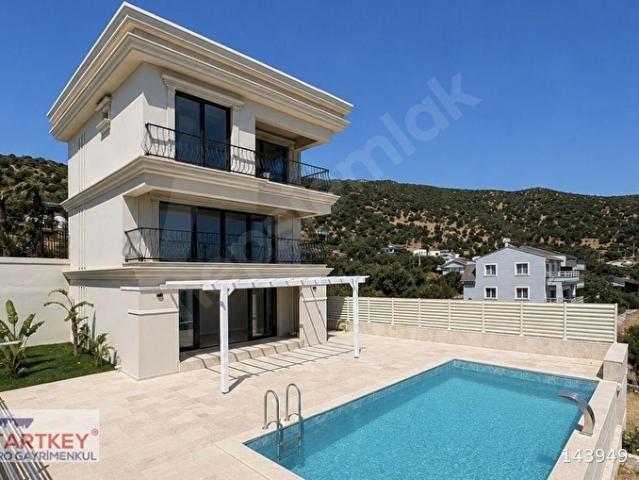 Dikili, İzmir içerisinde satılık Villa
