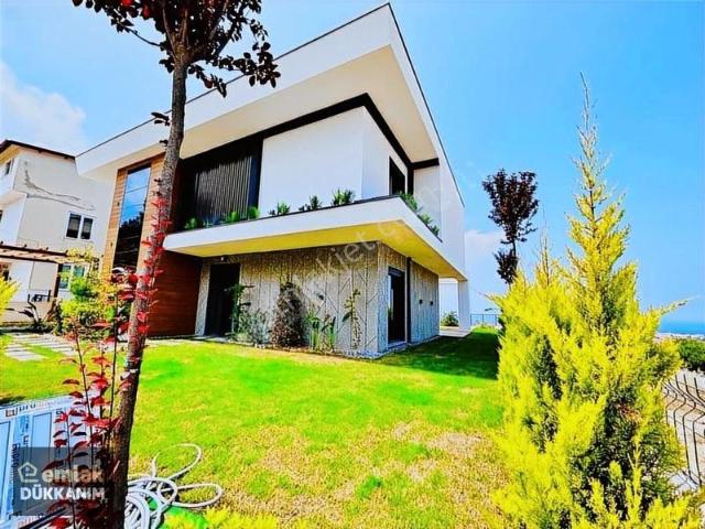 Kuşadasi, Aydin içerisinde satılık Villa