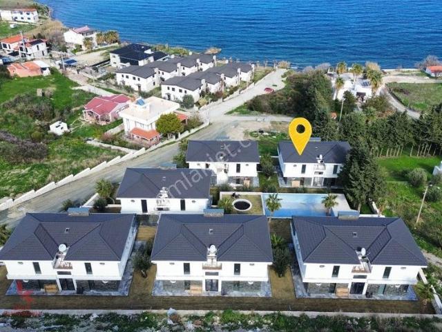 Karaburun, İzmir içerisinde satılık Villa