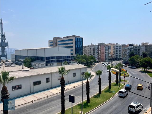 Karşiyaka, İzmir içerisinde satılık mülk