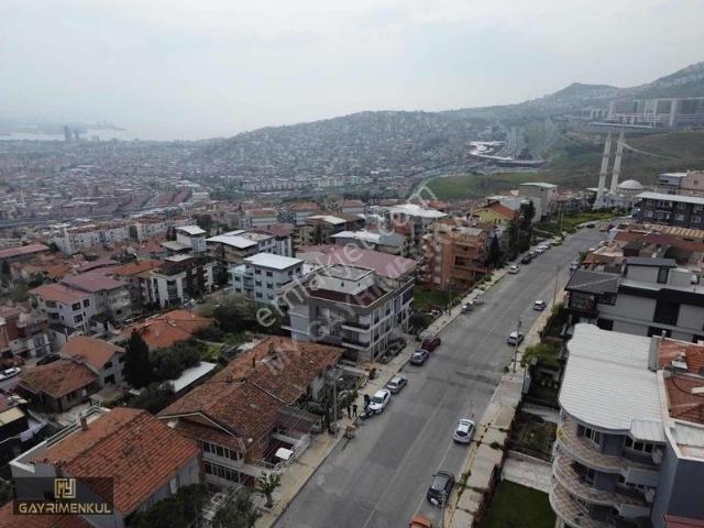 Atatürk Mahallesi, Bornova içerisinde satılık Villa