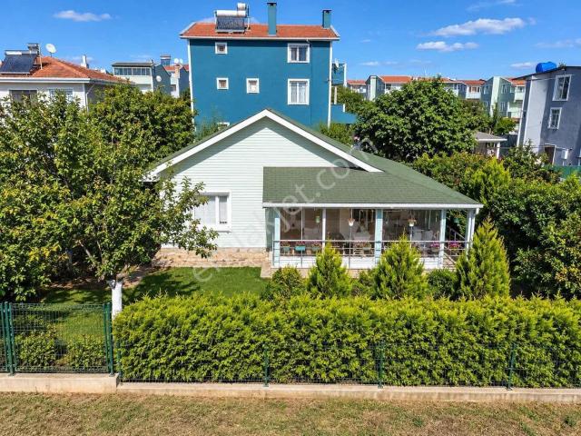 Yeniçiftlik Mahallesi, Marmaraereğlisi içerisinde satılık Villa