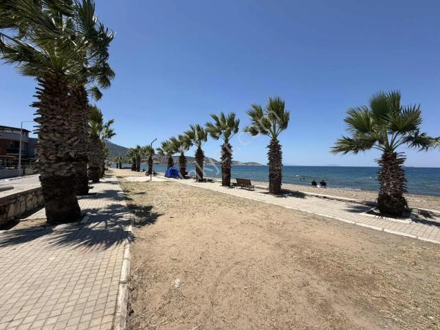 Foça, İzmir içerisinde satılık Villa