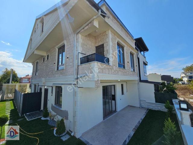 Kocaali, Sakarya içerisinde satılık Villa