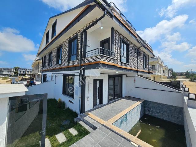 Kocaali, Sakarya içerisinde satılık Villa
