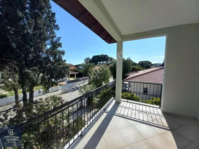 Çeşme, İzmir içerisinde satılık mülk