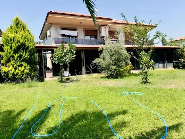 Kuşadasi, Aydin içerisinde satılık Villa