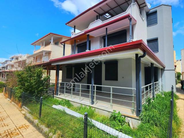 Kuşadasi, Aydin içerisinde satılık Villa