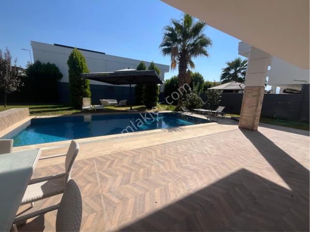 Kuşadasi, Aydin içerisinde satılık Villa