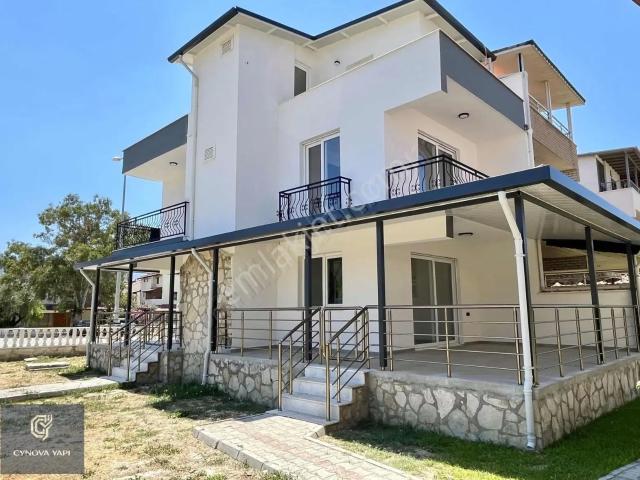 Kuşadasi, Aydin içerisinde satılık Villa