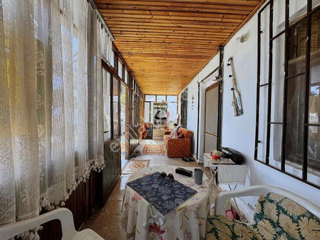 Armutlu içerisinde satılık Villa