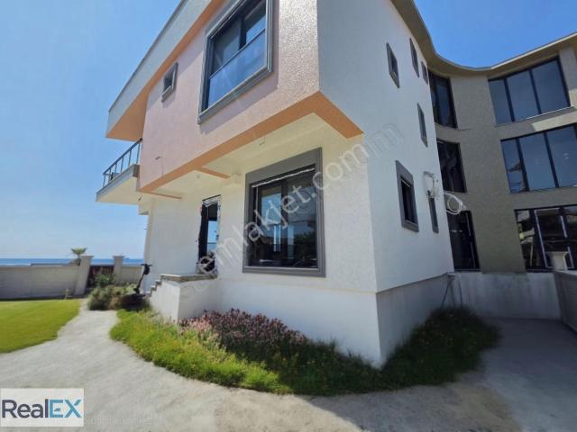 Menderes, İzmir içerisinde satılık Villa