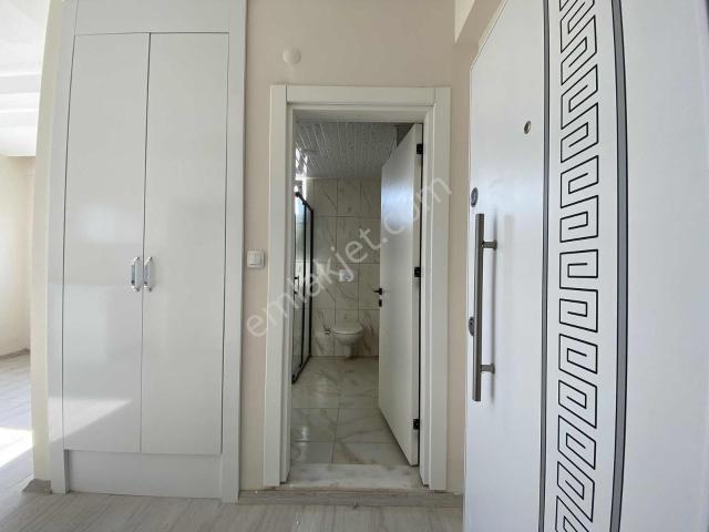 Kum, Finike içerisinde satılık mülk