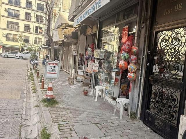 Karşiyaka, İzmir içerisinde satılık mülk